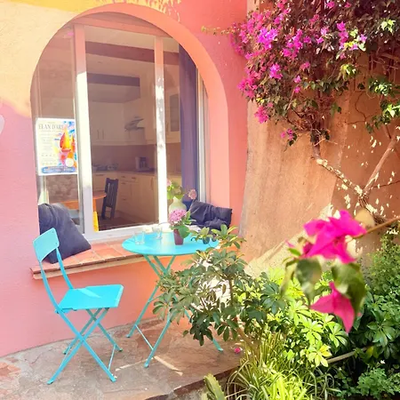 דירה Center 75 M2 Artistic 2 To 4 People *